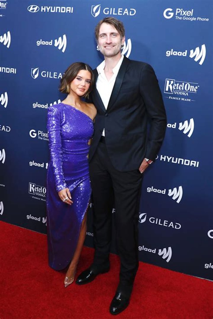 Inside Their Split – Hollywood Life