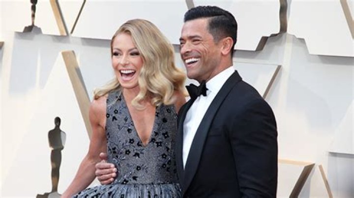 Kelly Ripa Posts Sweet Photo Of Mark Consuelos With Both Look-Alike Sons — See Pic