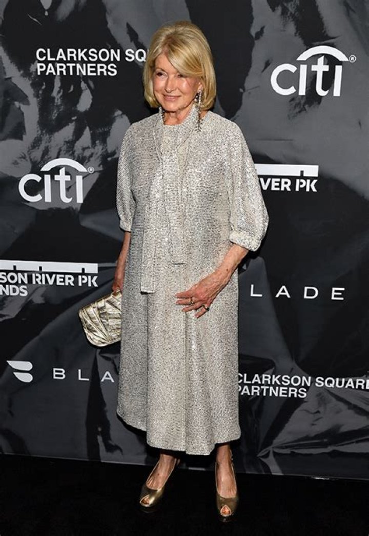 Martha Stewart Rocks Sparkling Dress With Thigh High Slit Photos – Hollywood Life