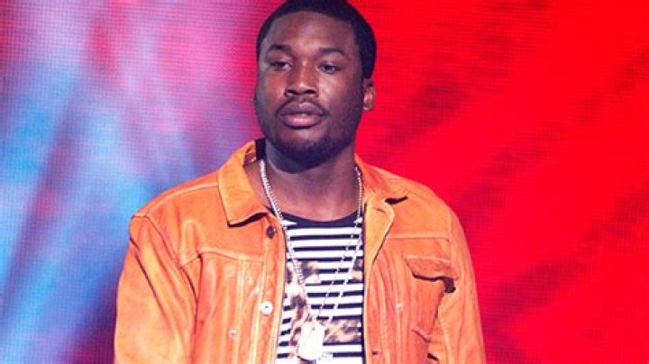 Meek Mill’s Kobe Bryant Lyric Gets Backlash From Fans – Hollywood Life