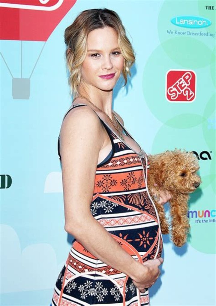 See Photos Of ‘RHOC’ Star – Hollywood Life