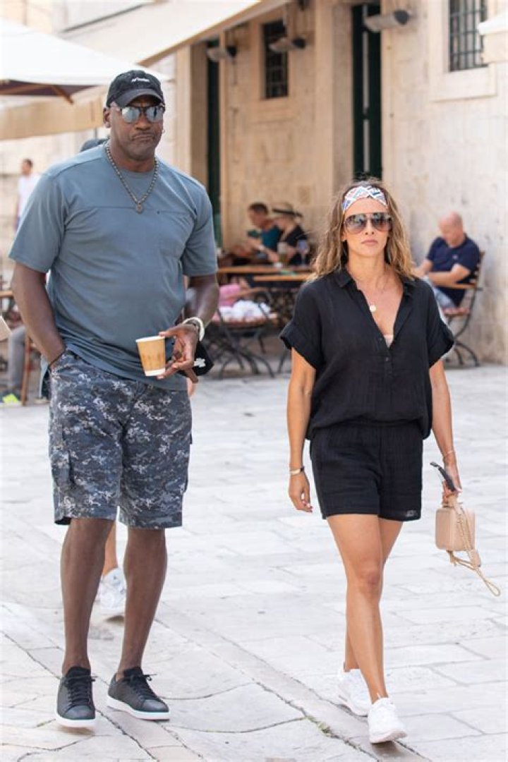 Michael Jordan & Wife Yvette Prieto Vacation On Yacht In Croatia: Photos – Hollywood Life