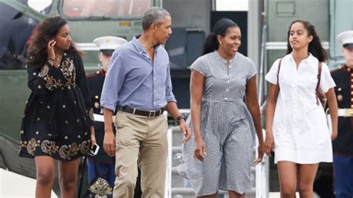 Michelle Obama Reveals How Sasha & Malia Are ‘Staying Sane’ During Quarantine — Listen