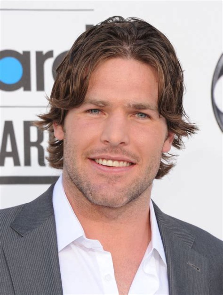 Mike Fisher Celebrity Profile – Hollywood Life
