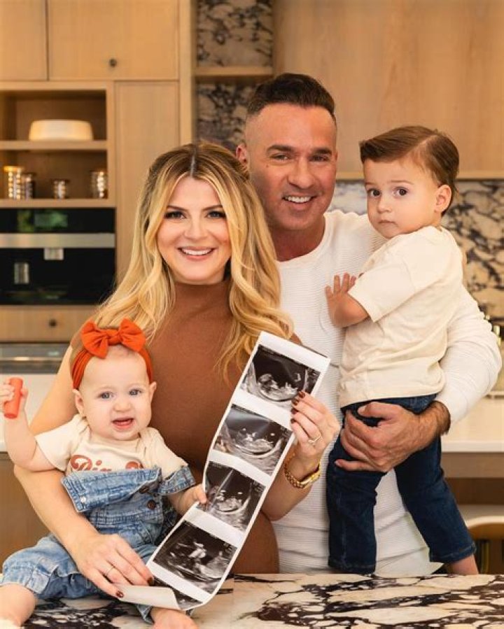Mike ‘The Situation’ Sorrentino’s Wife Shares She Had A Miscarriage – Hollywood Life