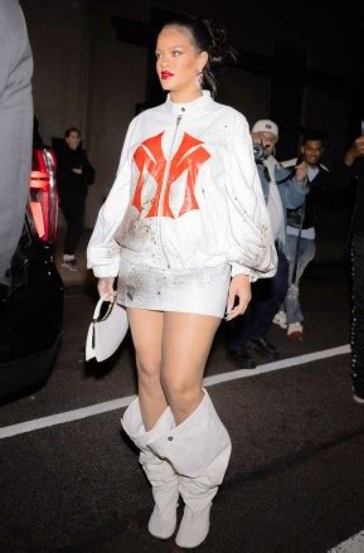 See Celebrities Wearing The Combo – Hollywood Life