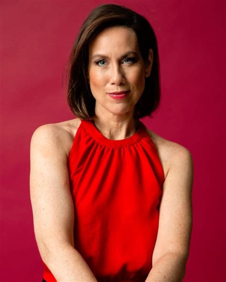 Miriam Shor — Exclusive Portraits – Hollywood Life