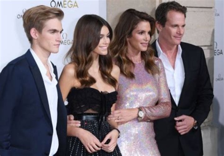 Stunning Models With A-List Parents — SEE PICS