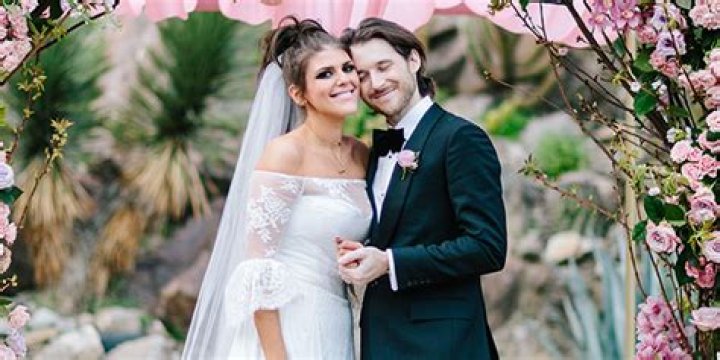 ‘Awkward’ Star Molly Tarlov Marries Alexander Noyes — See Pics Of Her Wedding Dress