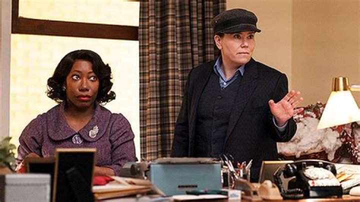 Alfie Fuller On Dinah’s Arc (Exclusive) – Hollywood Life