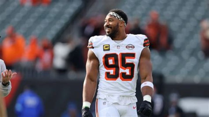 Myles Garrett Celebrity Profile | Football Player – 2017 NFL Top Draft Pick – Hollywood Life