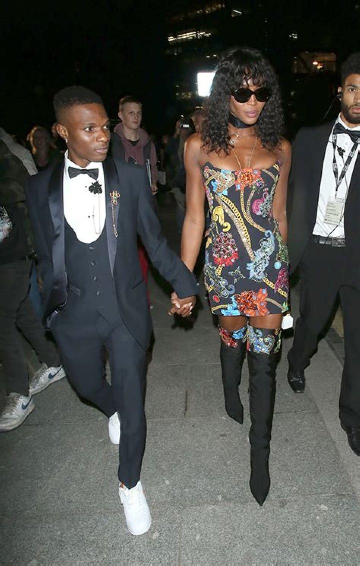 Naomi Campbell Holds Hands With Wizkid After Breakup With Skepta: Pic – Hollywood Life