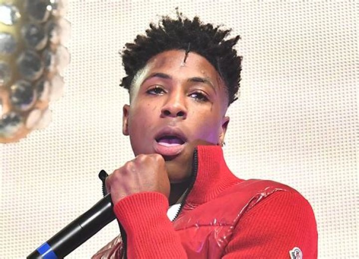 NBA YoungBoy & Jazlyn Mychelle Share Flirty Video As YaYa Shows Bump – Hollywood Life
