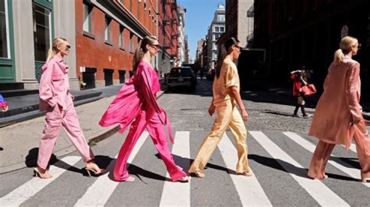 Photos From New York Fashion Week – Hollywood Life