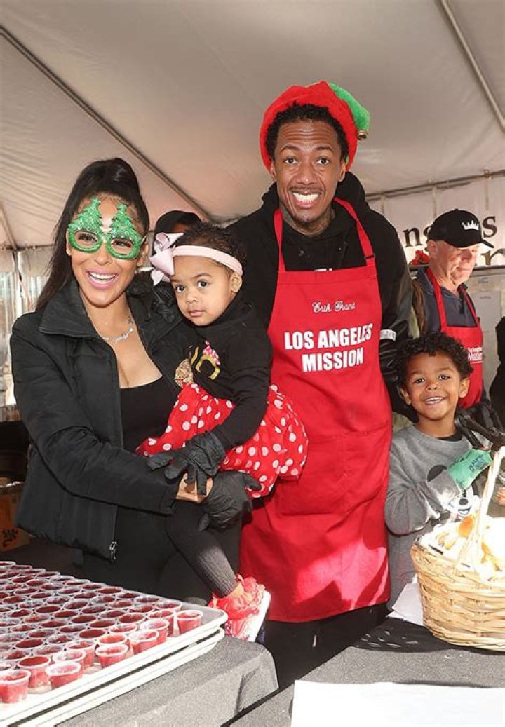 Nick Cannon Bonds With Kids Powerful & Golden & Mom At Charity Event – Hollywood Life