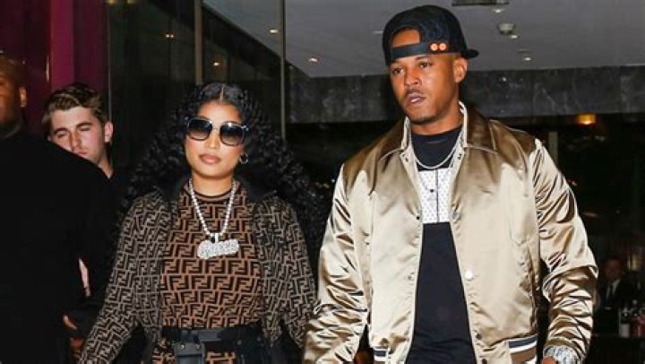 Pick Up In Beverly Hills – Hollywood Life