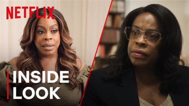 Niecy Nash Reveals Why It’s Important To ‘Make Change In The World’ In Today’s Political Climate — Watch