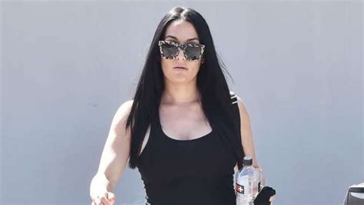 Nikki Bella Reveals Au Naturel Bump & Baby Boy Is ‘Getting So Big’ With 6 Weeks To Go