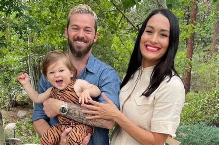 Nikki Bella Admits She ‘Felt Like Organs Were About To Drop Out’ When She 1st Got Intimate With Artem After Baby