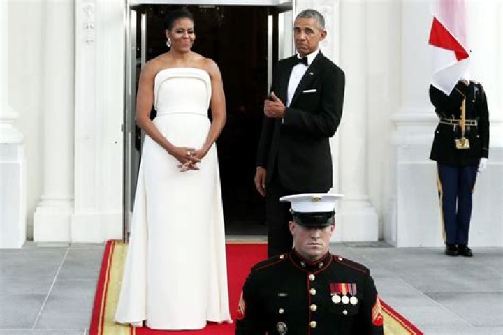 Barack & Michelle Obama Post Beautiful Tributes To Each Other On 27th Wedding Anniversary