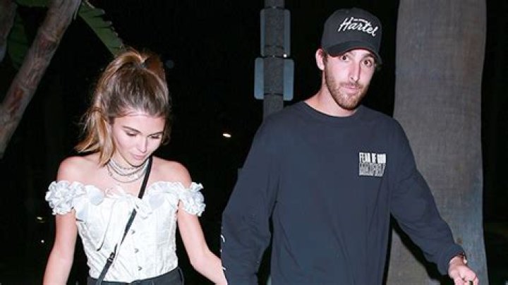 Olivia Jade Stuns In Corset On Date Night With BF As Mom Lori Loughlin Awaits Trial For Admissions Scandal