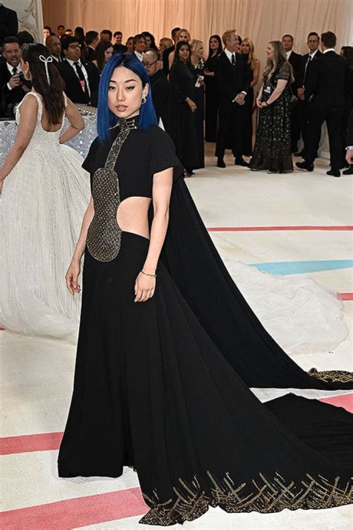 Olivia Wilde & Margaret Zhang React To Wearing The Same Met Gala Dress – Hollywood Life