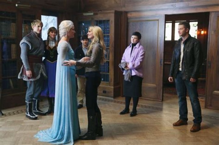 Elsa & Anna Reunited — Season 4 Episode 10 Recap – Hollywood Life