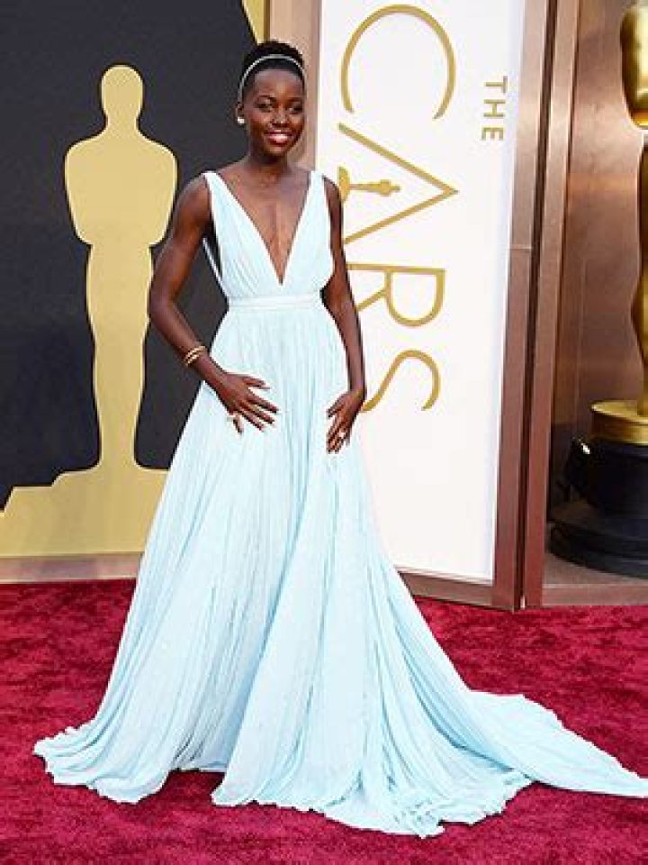 Oscars Trend: Lupita Nyong’o & More Wear Plunging Dresses