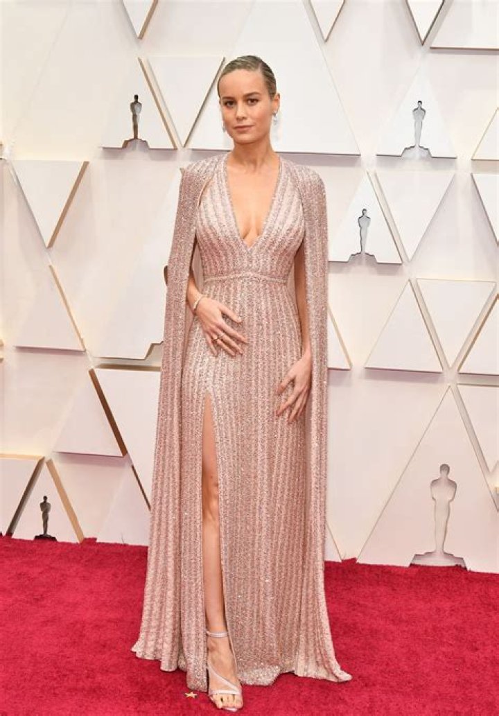 Oscars Red Carpet 2020: Billie Eilish, Margot Robbie & More Stars Dazzle