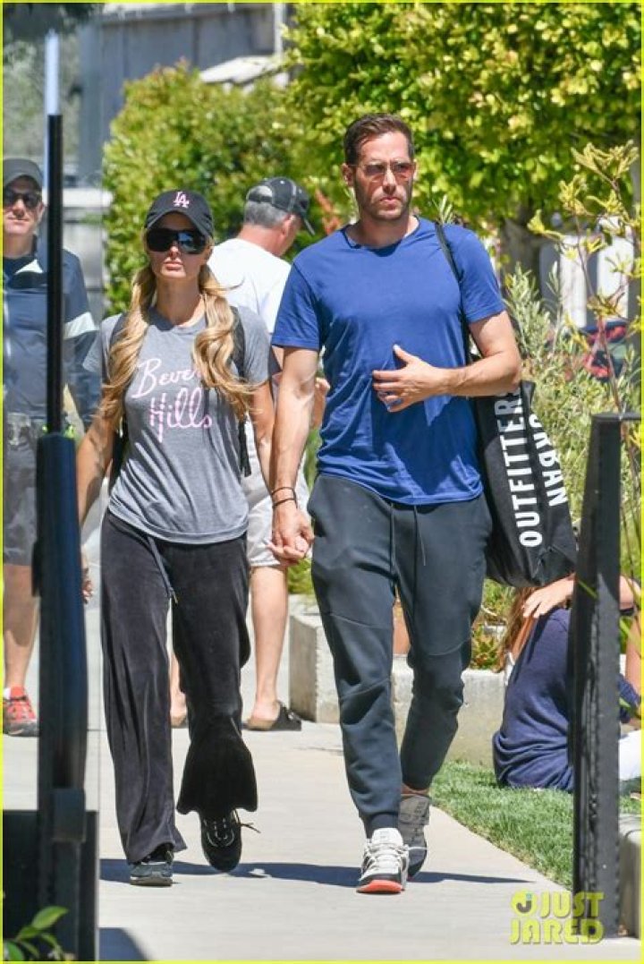 Paris Hilton & Carter Reum: Photos – Hollywood Life