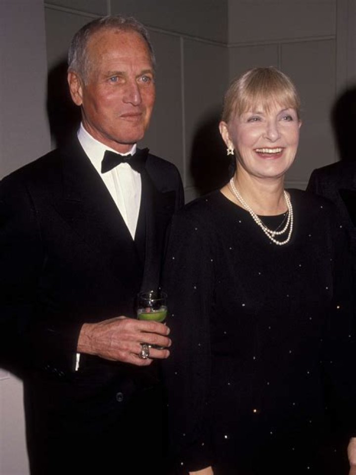 Photos Of Their Romance – Hollywood Life