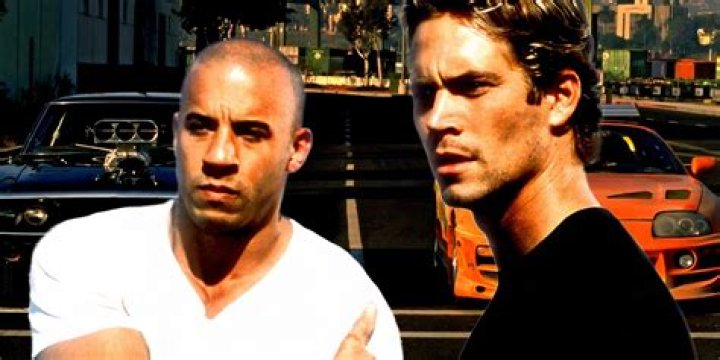 Paul Walker’s Best ‘Fast & The Furious’ Scenes: Photos – Hollywood Life