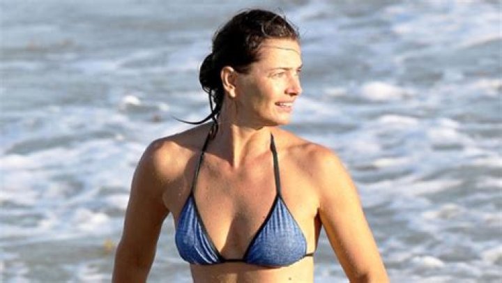 Paulina Porizkova, 56, Stuns In Tiny Blue Bikini As She Has A ‘Baywatch Moment’ — Watch