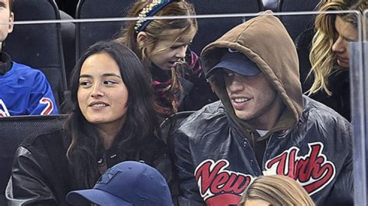 Pete Davidson & Chase Sui Wonders Passionately Kiss On Hawaii Getaway: PDA Photos