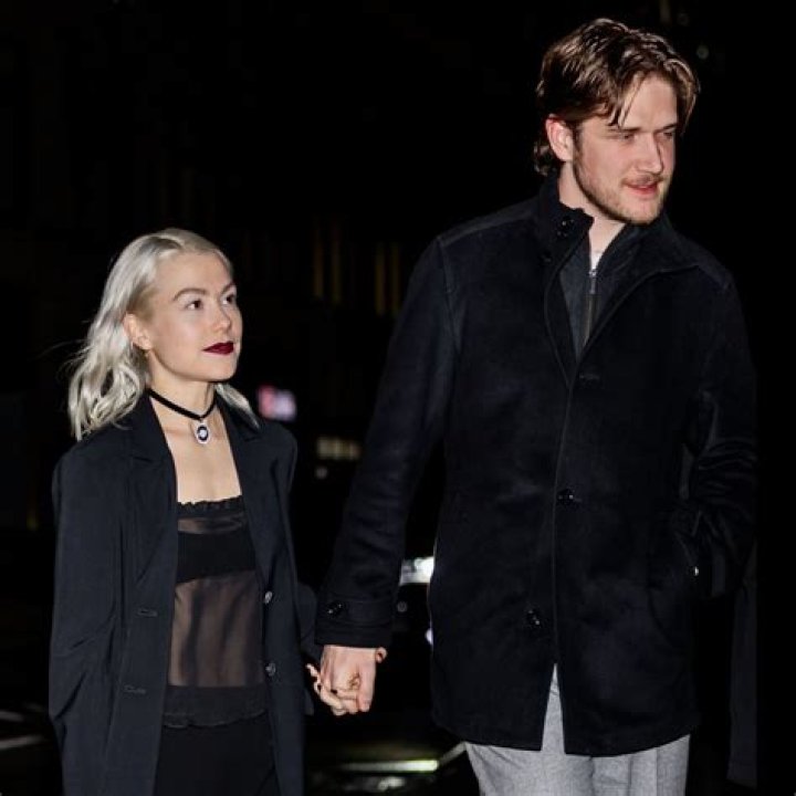 Phoebe Bridgers & Bo Burnham’s Relationship Timeline: All About the Couple’s Romance