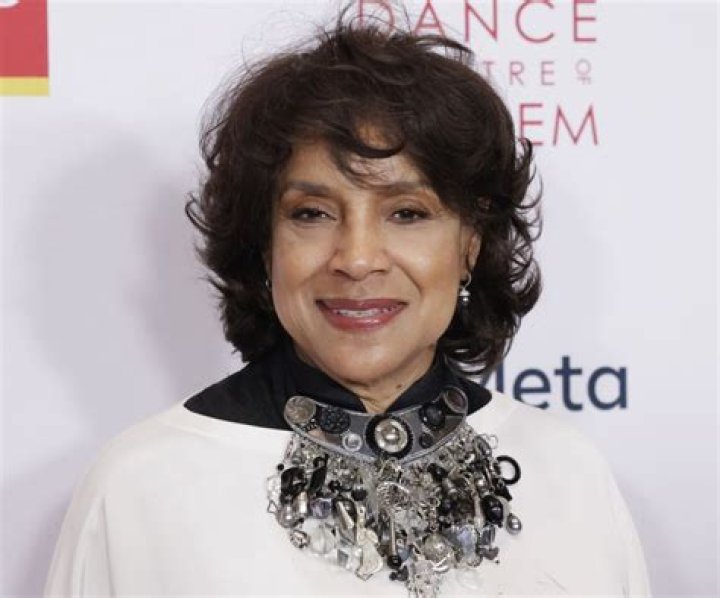 Phylicia Rashad – Hollywood Life