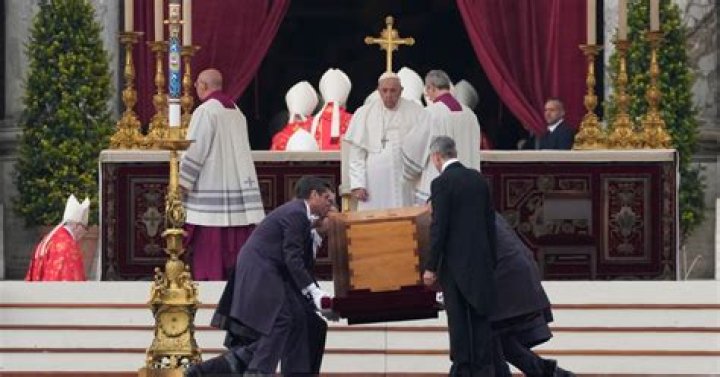 Pope Benedict’s Funeral: Photos – Hollywood Life