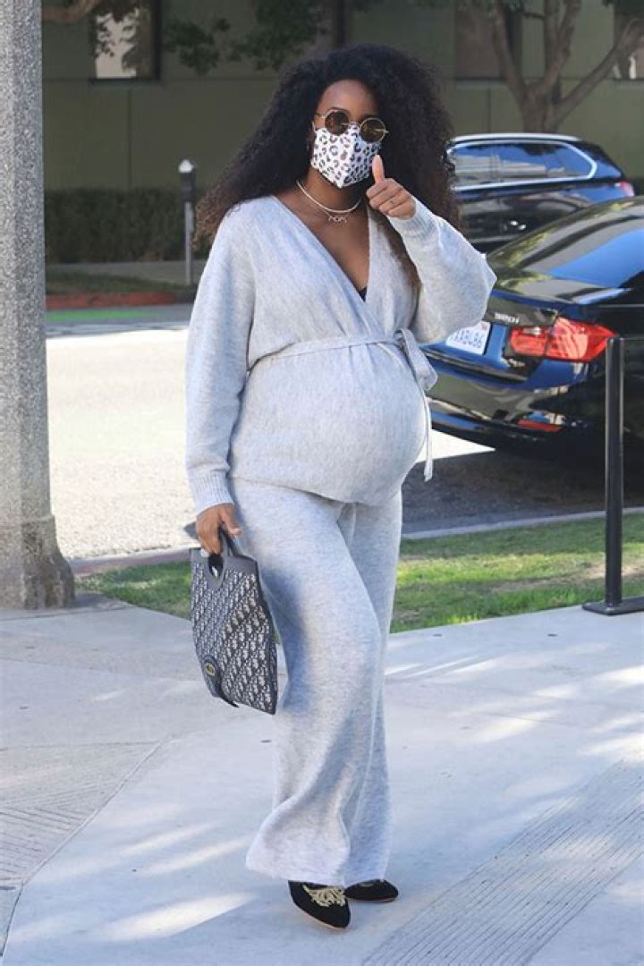 Pregnant Celebrity Moms Out In Sweats: See Pics Of Kelly Rowland, Sophie Turner, & 9 More
