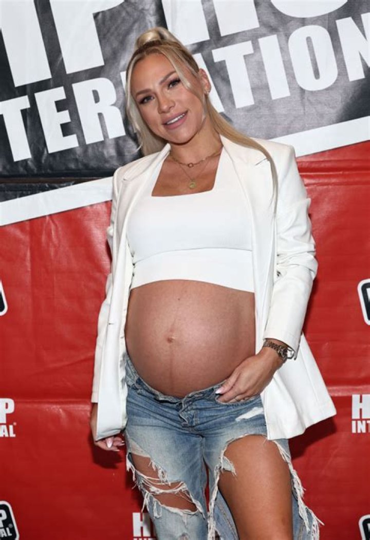 Pregnant Sharna Burgess Bares All For Sexy Maternity Photo – Hollywood Life