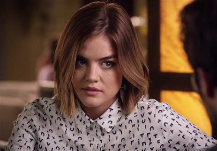 Aria Issues Ezra An Ultimatum — Recap – Hollywood Life