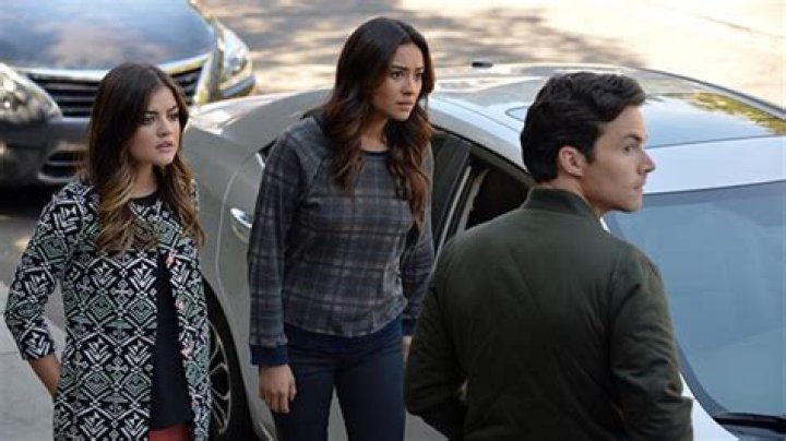 Hanna Is Arrested — Season 5 Episode 22 Recap – Hollywood Life