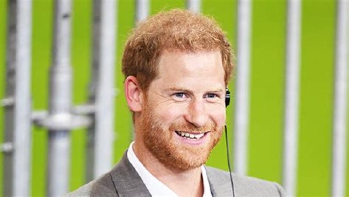 Prince Harry Was Set To Host ‘SNL’ Amid ‘Spare’ Release: Report – Hollywood Life