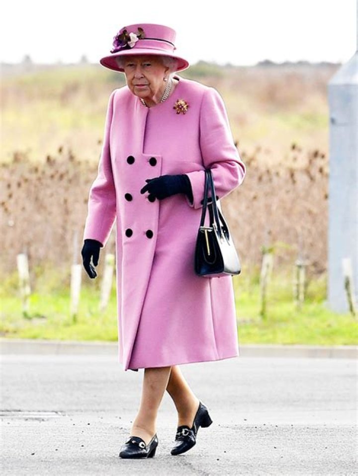 Queen Elizabeth, 94, Looks Beautiful As She Makes First Royal Appearance In 7 Months After Quarantining