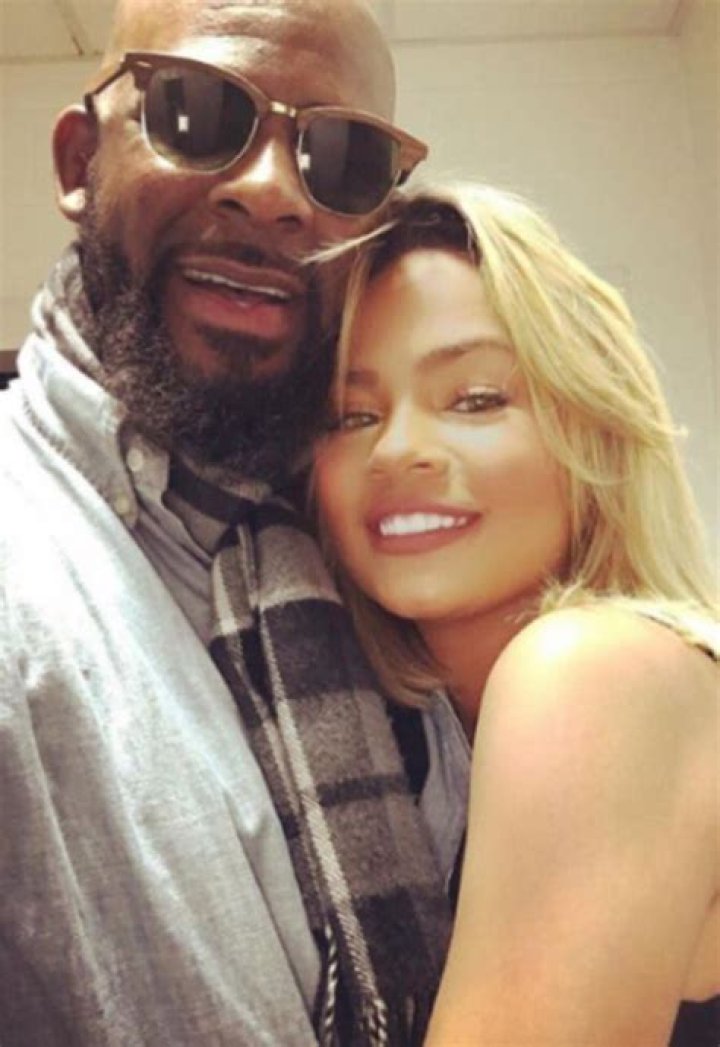 Reportedly Dating 19-Year-Old Halle Caloun – Hollywood Life