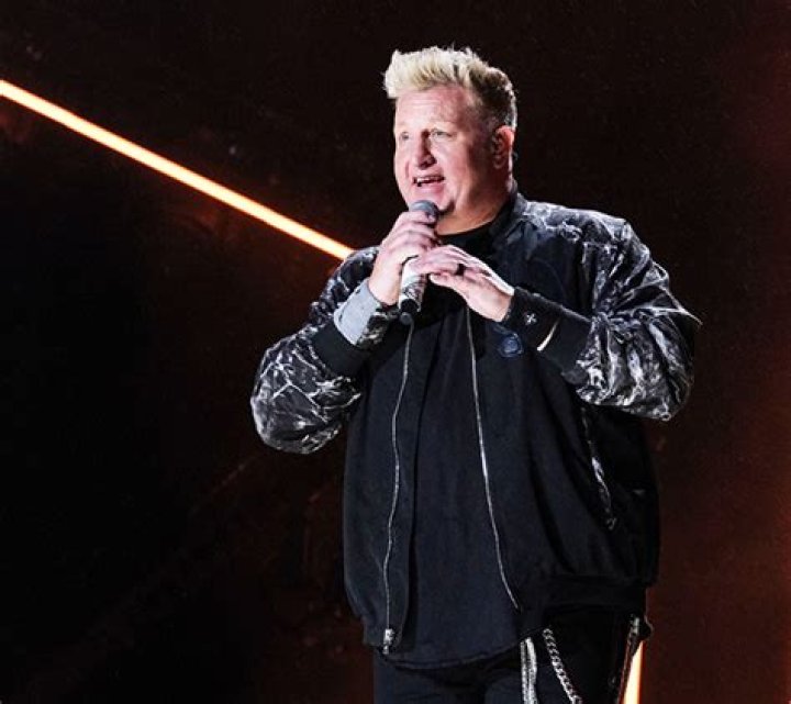 Rascal Flatts’ Gary LeVox Talks Solo Career & New Music (Exclusive) – Hollywood Life