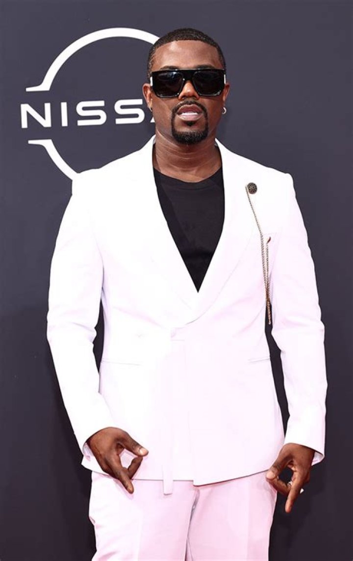 ‘Where He Even Cook Them?’ – Hollywood Life