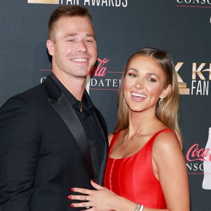 ‘Duck Dynasty’ Star Expecting 2nd Child – Hollywood Life