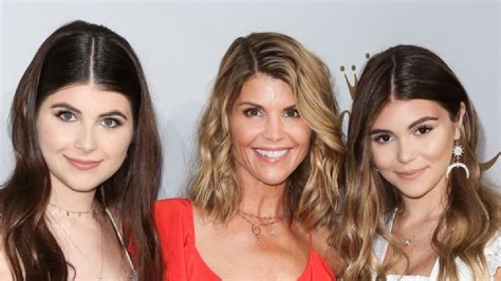 Olivia Jade Admits She Felt ‘Ashamed’ By Mom Lori Loughlin’s Arrest On ‘Red Table Talk: ‘We Messed Up’
