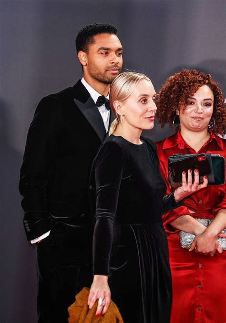 Regé-Jean Page & GF Emily Brown Match In Velvet Looks For Rare Red Carpet Appearance