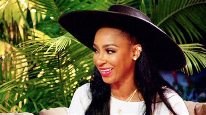 ‘RHOM’ Star Guerdy Abraira Teases Season 4 Reunion – Hollywood Life